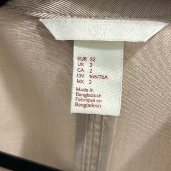 H&M Trenchcoat - Picture 3 of 3